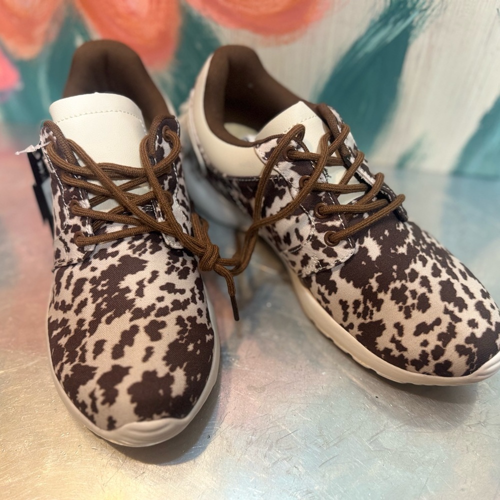 Crazy Train Brown and White Casual Sneakers